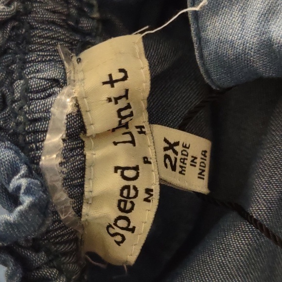 Speed Limit MPH Women's Denim Blouse Sz 2X Med Wash Boho Chic Peasant Hippie NWT - Picture 11 of 11